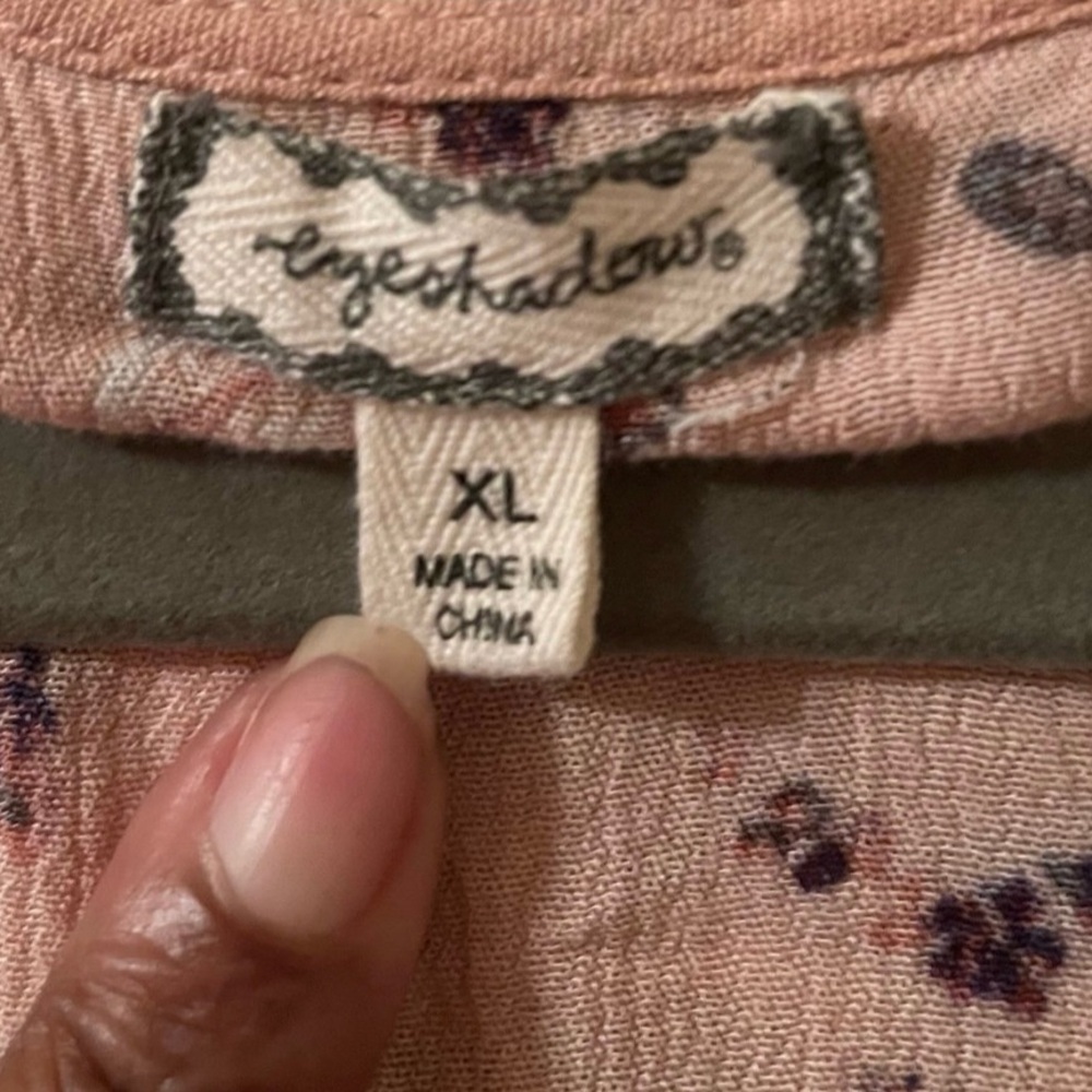 Eyeshadow Pink Tie-Front Relaxed cropped Blouse size XL pre-owned - Picture 2 of 11